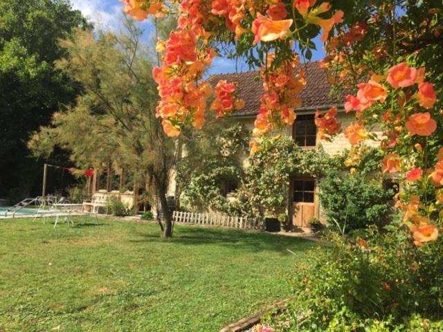 Le Clos De La Livre Bed & Breakfast Fontaine-sur-Ay Exterior photo